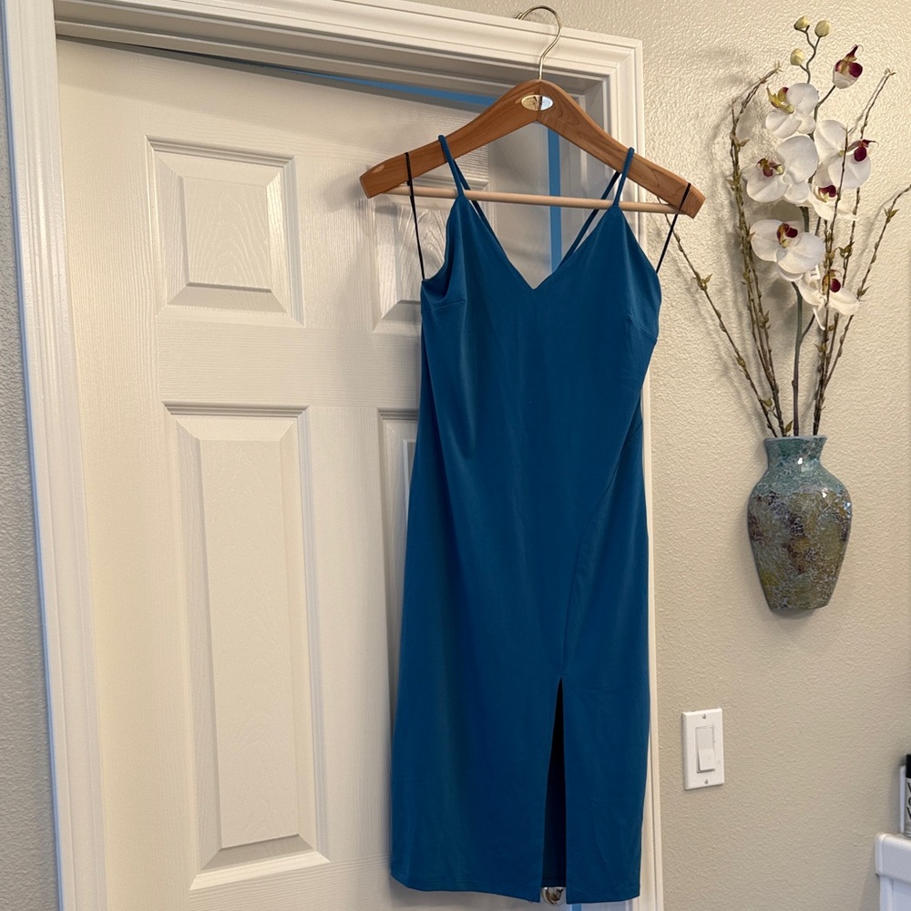 Elegant Teal Midi Dress with Spaghetti Straps